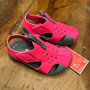 NWT Nike Kids Sunray Protect Sandals